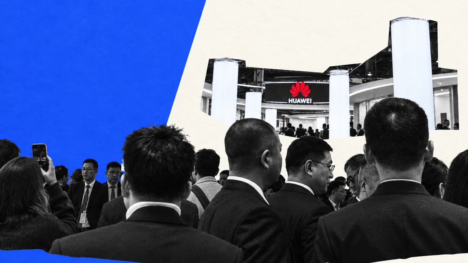 Чёрно-белая группа посетителей перед фрагментом стенда Huawei на кобальтовом и тёплом белом фоне.